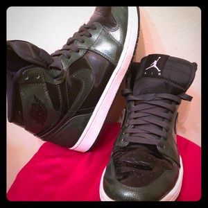 Air Jordan Men’s Shoes Size 9.5 US Emerald Green